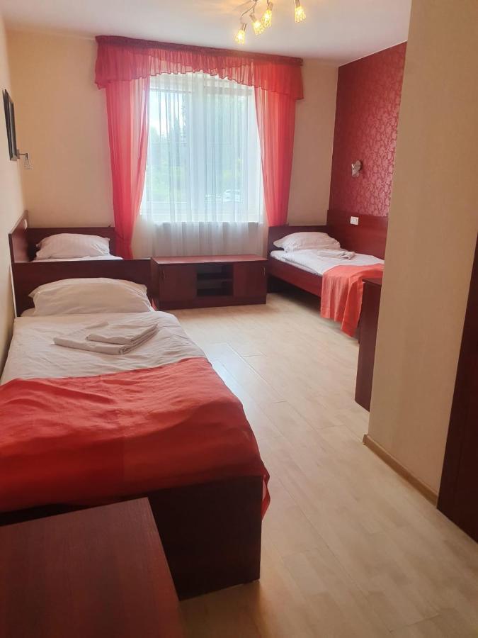 Hostel Gosciniec Zodiac Rzuchow Exterior foto